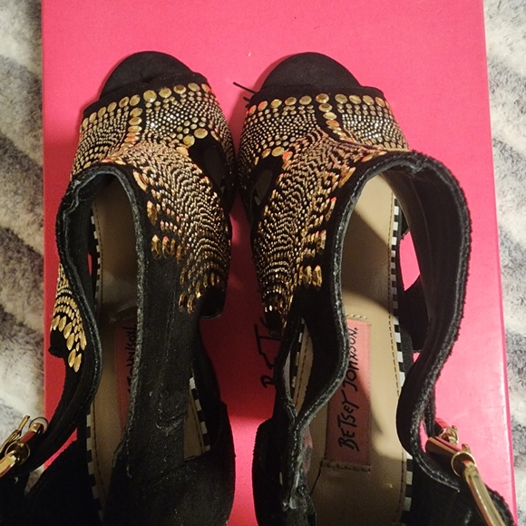 EUC* BETSEY JOHNSON DAZZLER BOOTIES - Picture 4 of 7